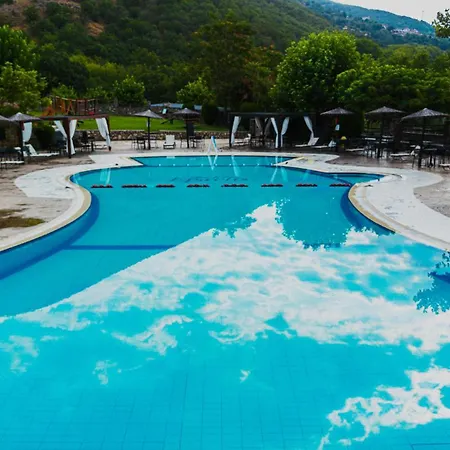Epavlis 3*