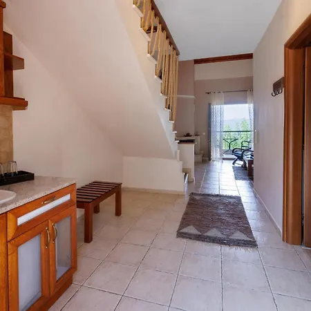 Hotel Epavlis 3*