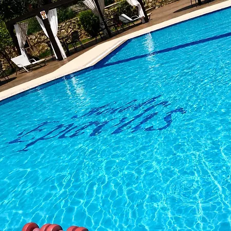 Hotel Epavlis 3*