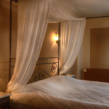 Hotel Epavlis